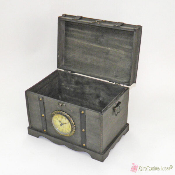 Ξύλινο κουτί με ρολόι