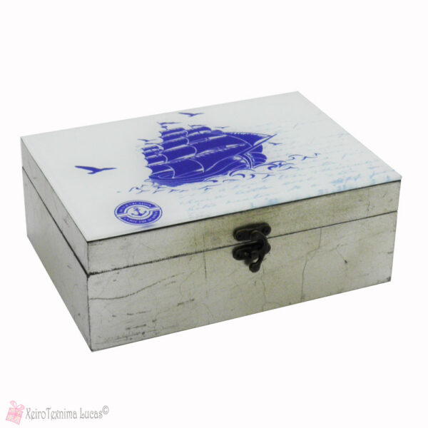 Ξύλινο κουτί με μπλε καράβι