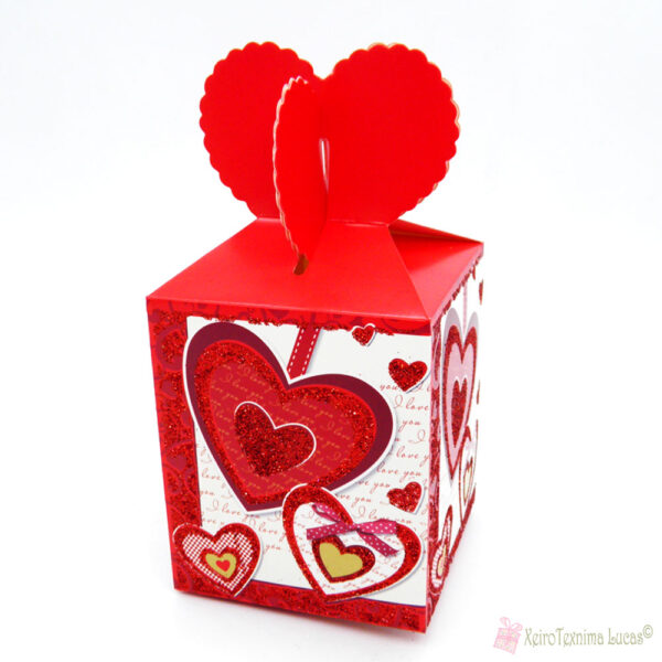 Χάρτινο πτυσσόμενο κουτί Αγίου Βαλεντίνου με 3 καρδιές