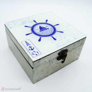 Τετράγωνο ξύλινο κουτί με μπλε καλοκαιρινό σχέδιο