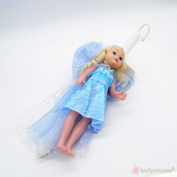 Πασχαλινή λαμπάδα με κούκλα με γαλάζιο φουστάνι