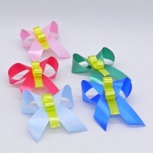 Πολύχρωμα αυτοκόλλητα φιογκάκια ξυλοκορδέλας σετ100 | XeiroTexnima Lucas